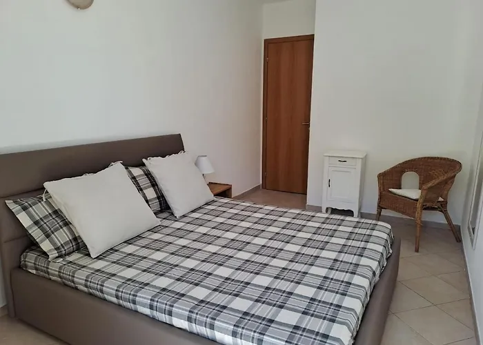 La Casa Gialla, Con Splendido Terrazzo Vakantiehuis