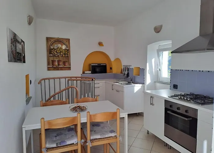 La Casa Gialla, Con Splendido Terrazzo Vakantiehuis *